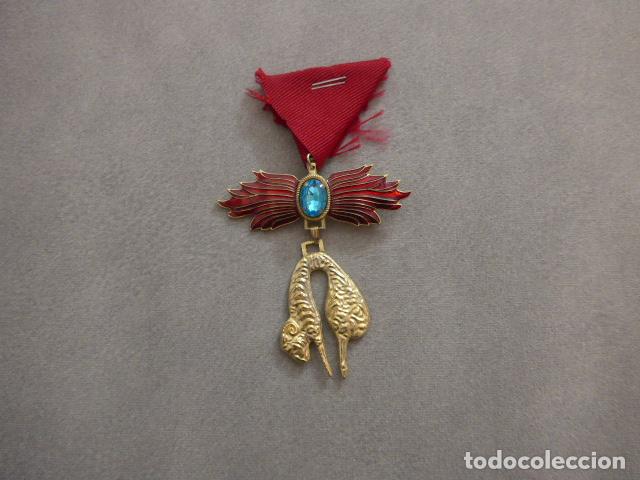 Militaria: Antigua medalla espa&ntilde;ola del Orden del Toison de Oro, seguramente fabricacion a&ntilde;os 70-80.