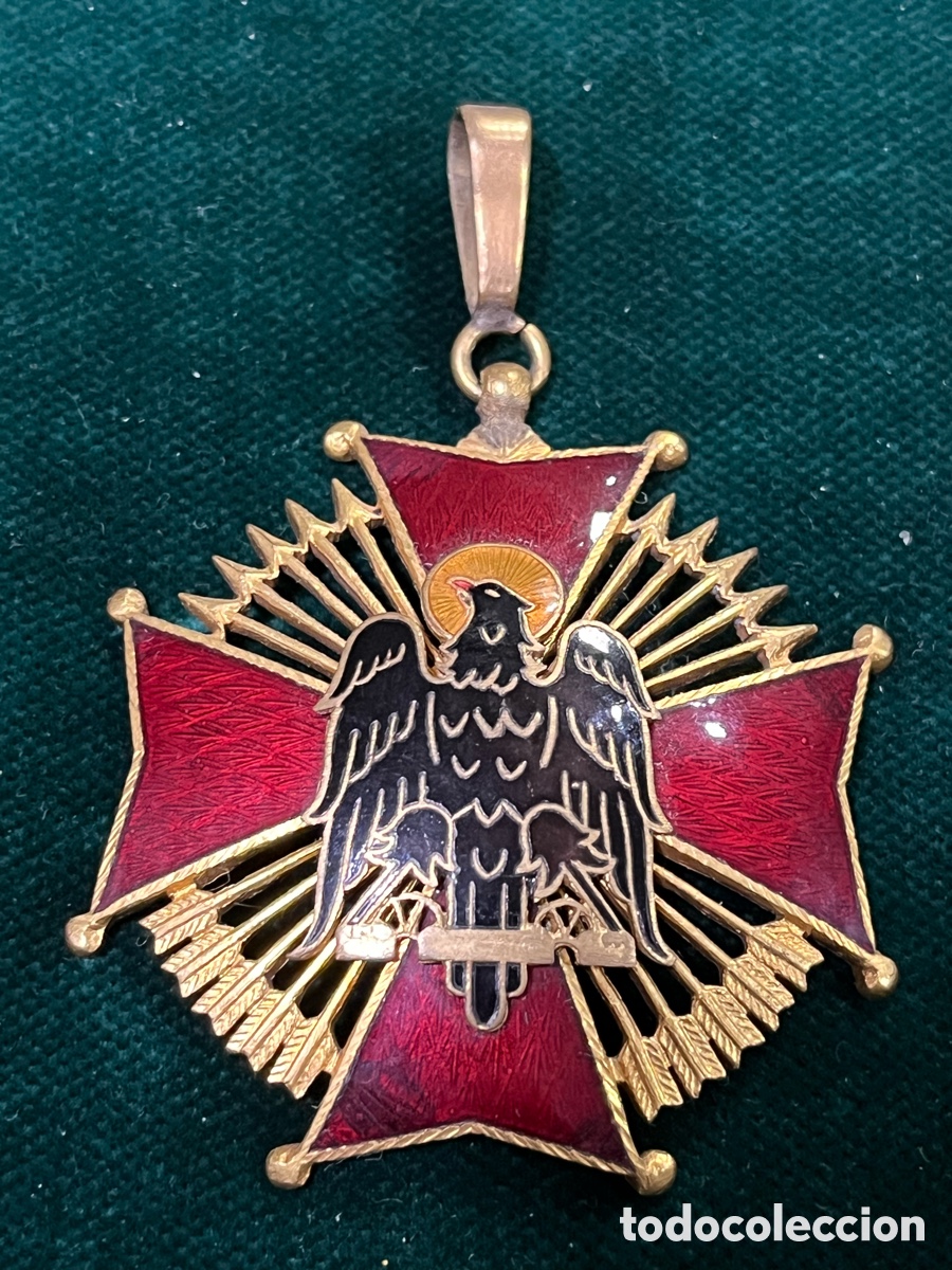 Militaria: Gran Cruz de cuello de la Orden de Cisneros (1944-1975)