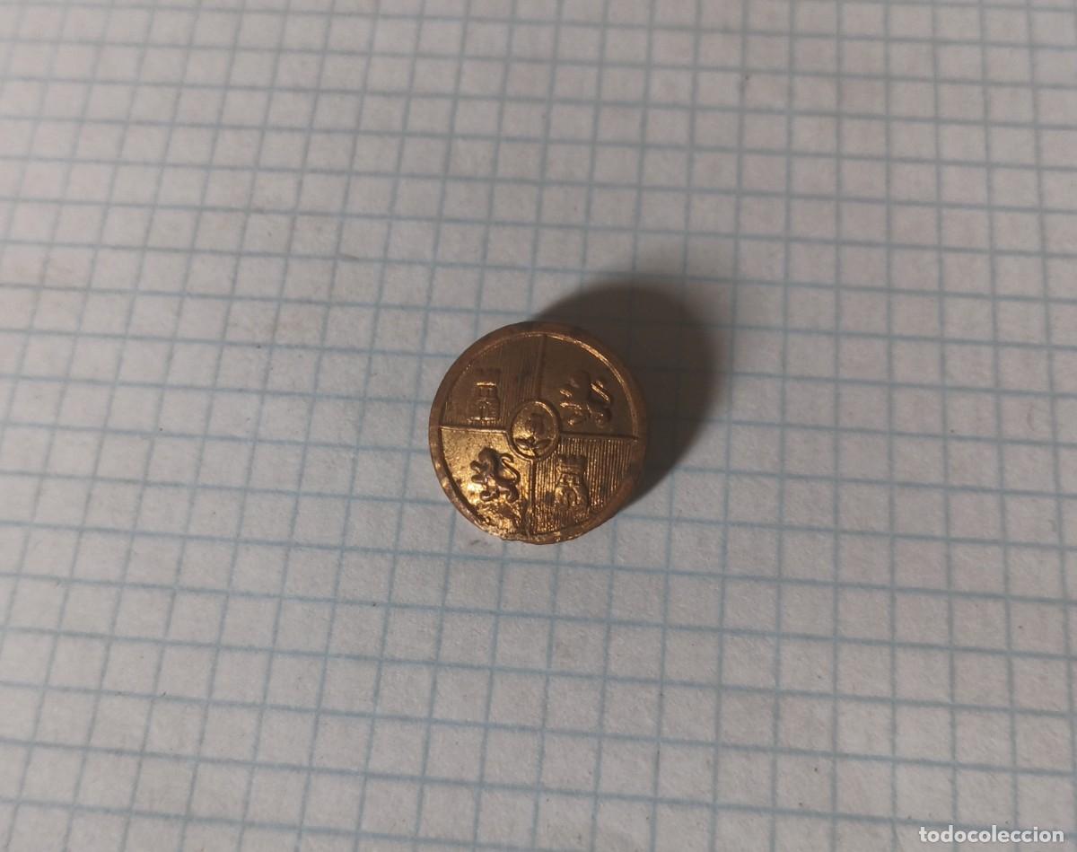 Militaria: Tap&oacute;n de medalla - Foto 1