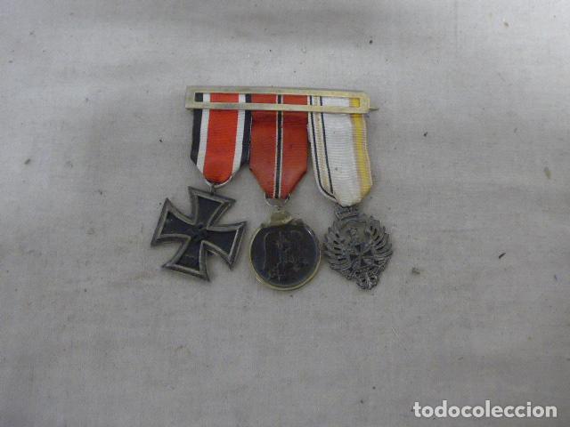 Militaria: Antiguo pasador de medallas de la Division azul