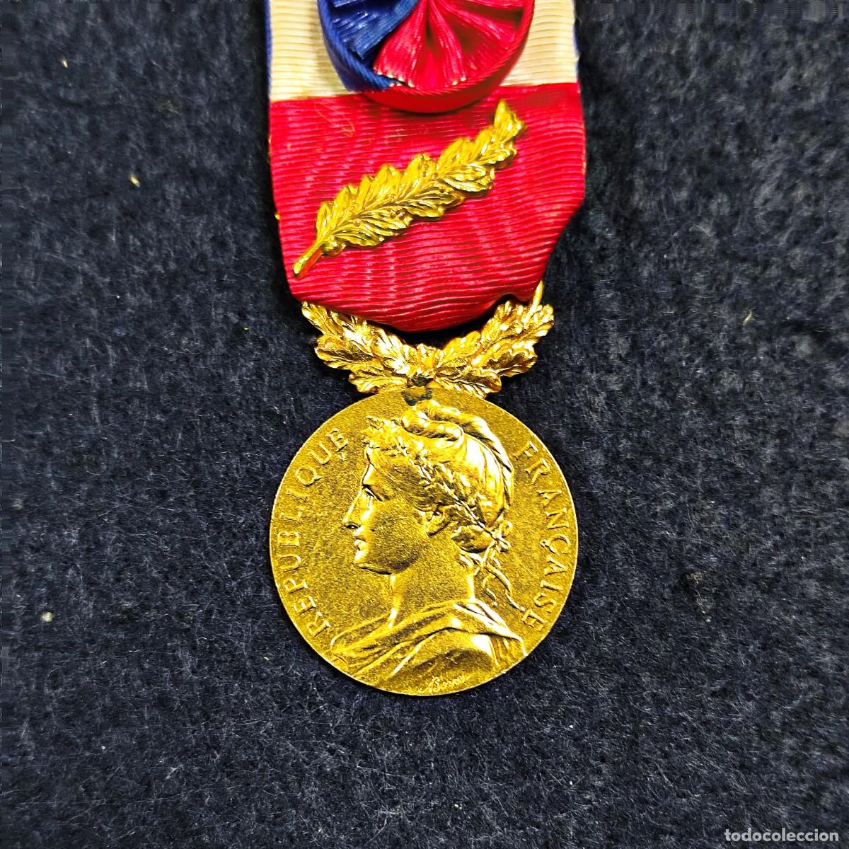 Militaria: MEDALLA DE HONNEUR Y TRAVAIL 35 A&Ntilde;OS. EN ORO. REP. FRANCESA.M. BRAUN. A&Ntilde;O 1958
