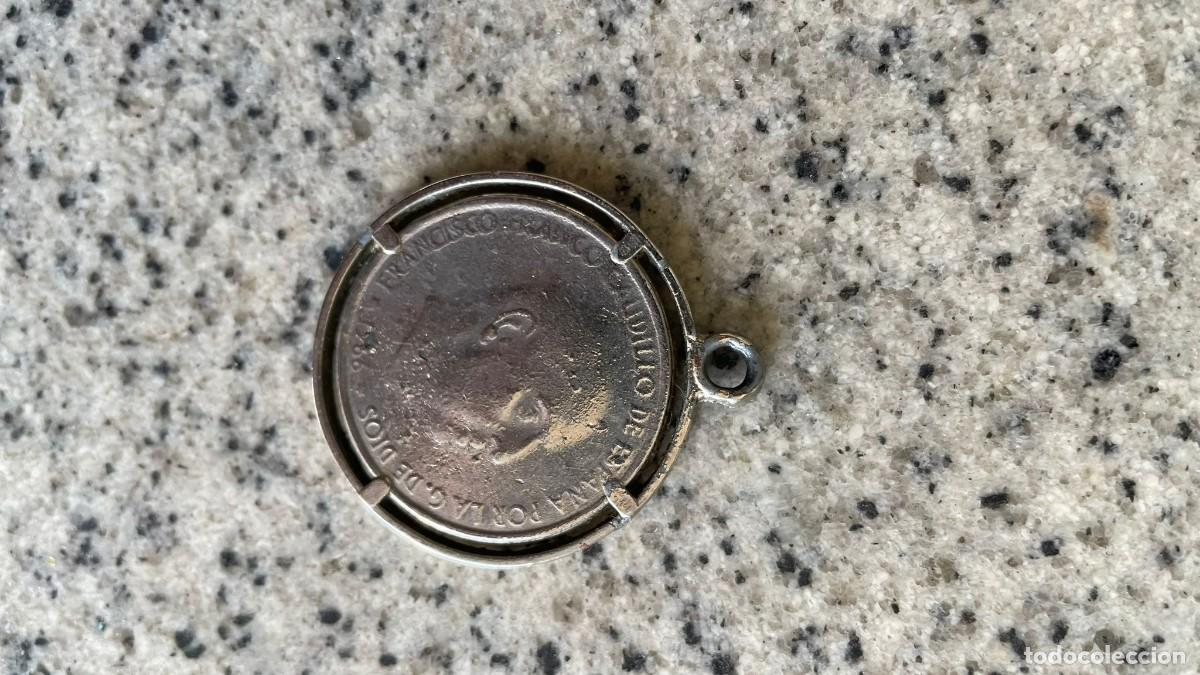 Militaria: Medalla Francisco Franco