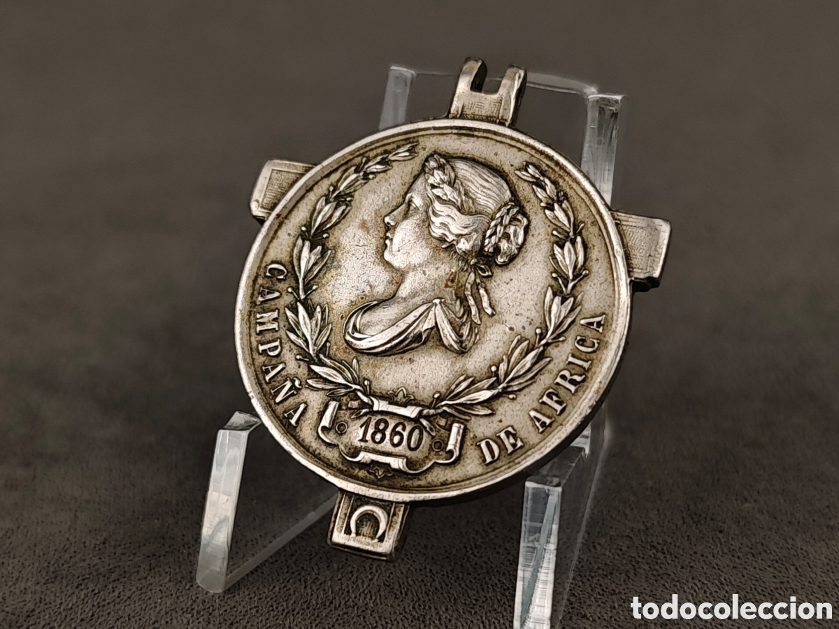 Militaria: Antigua Medalla Campa&ntilde;a de &Aacute;frica
