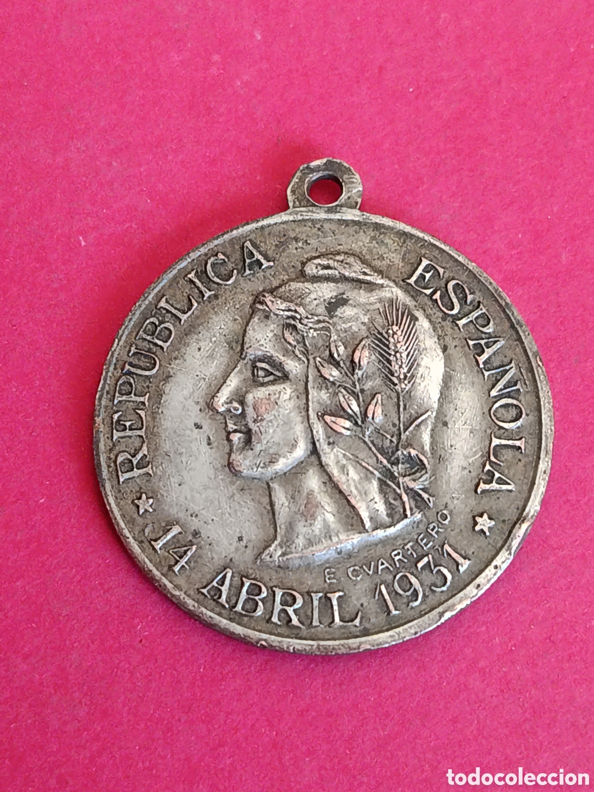 Militaria: MEDALLA DE PROCLAMACI&Oacute;N DE LA II REP&Uacute;BLICA ESPA&Ntilde;OLA. 3 CM.