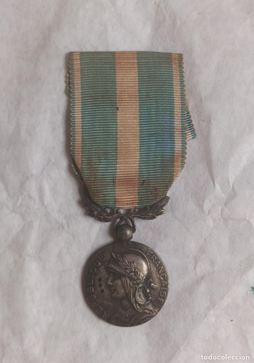 Militaria: Medalla colonial.