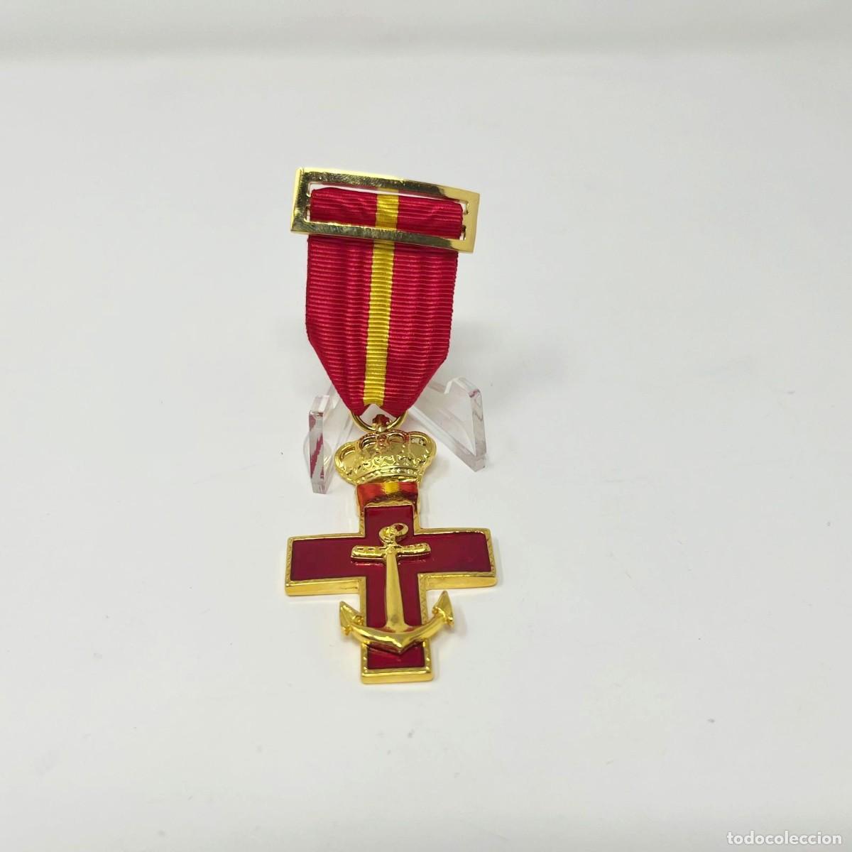 Militaria: Cruz del M&eacute;rito Naval con distintivo rojo