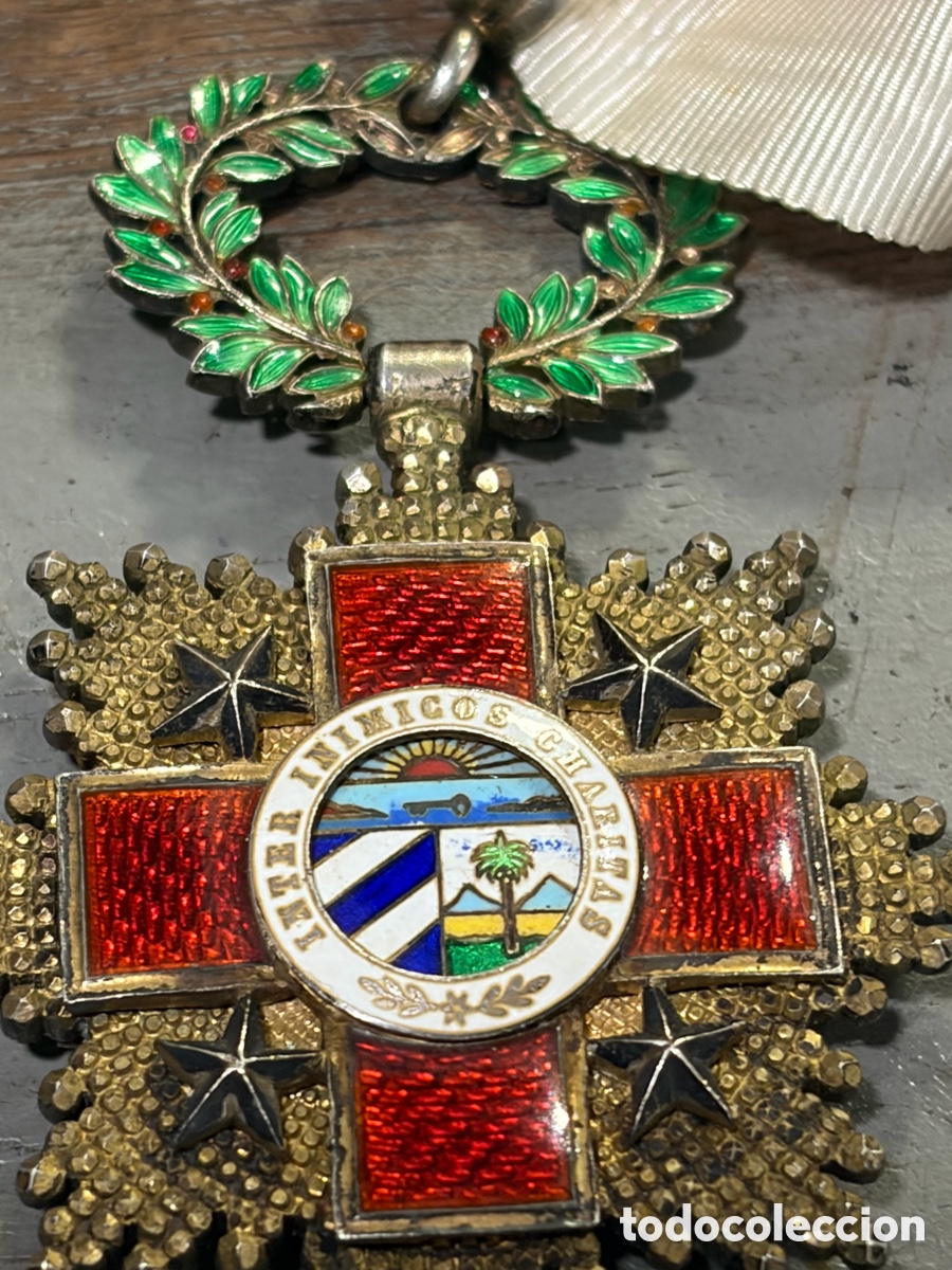 Militaria: Orden de Honor y M&eacute;rito de la Cruz Roja, Cuba, grado de Comendador, RARA.