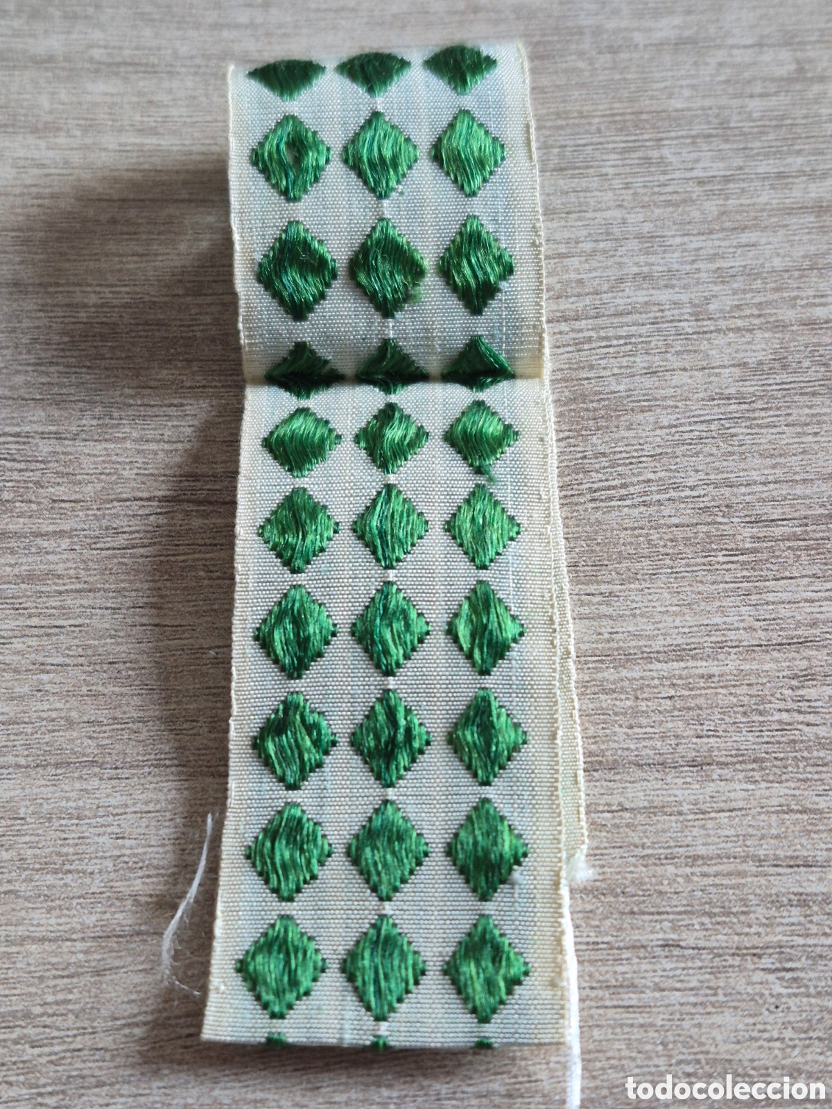 Militaria: Cinta Medalla Alburquerque Tercer Ej&eacute;rcito Extremadura - Guerra de la Independencia - 2,7 x 18 cm.