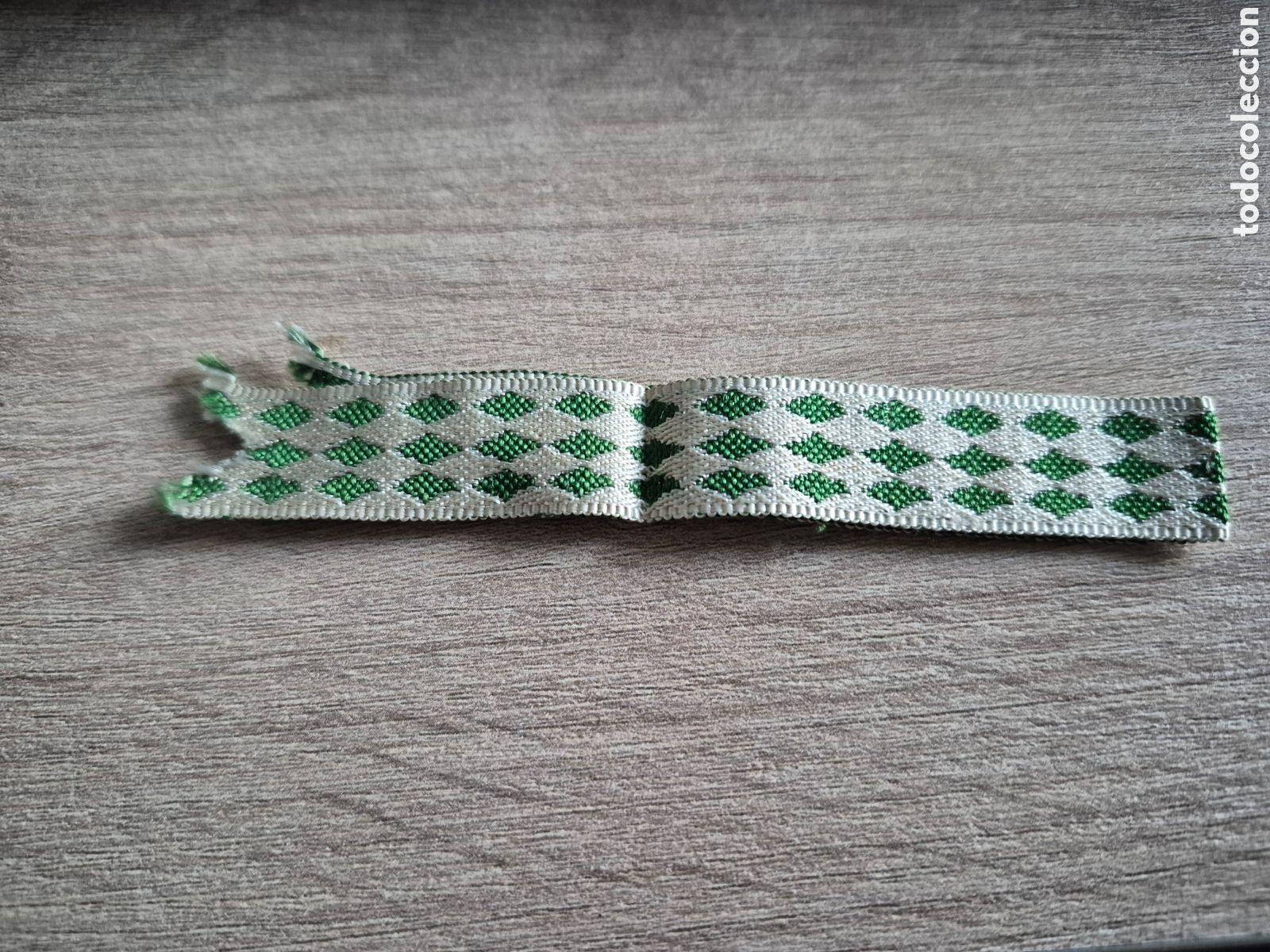 Militaria: Cinta Medalla Alburquerque Tercer Ej&eacute;rcito Extremadura - Guerra de la Independencia - 1,6 x 10 cm.