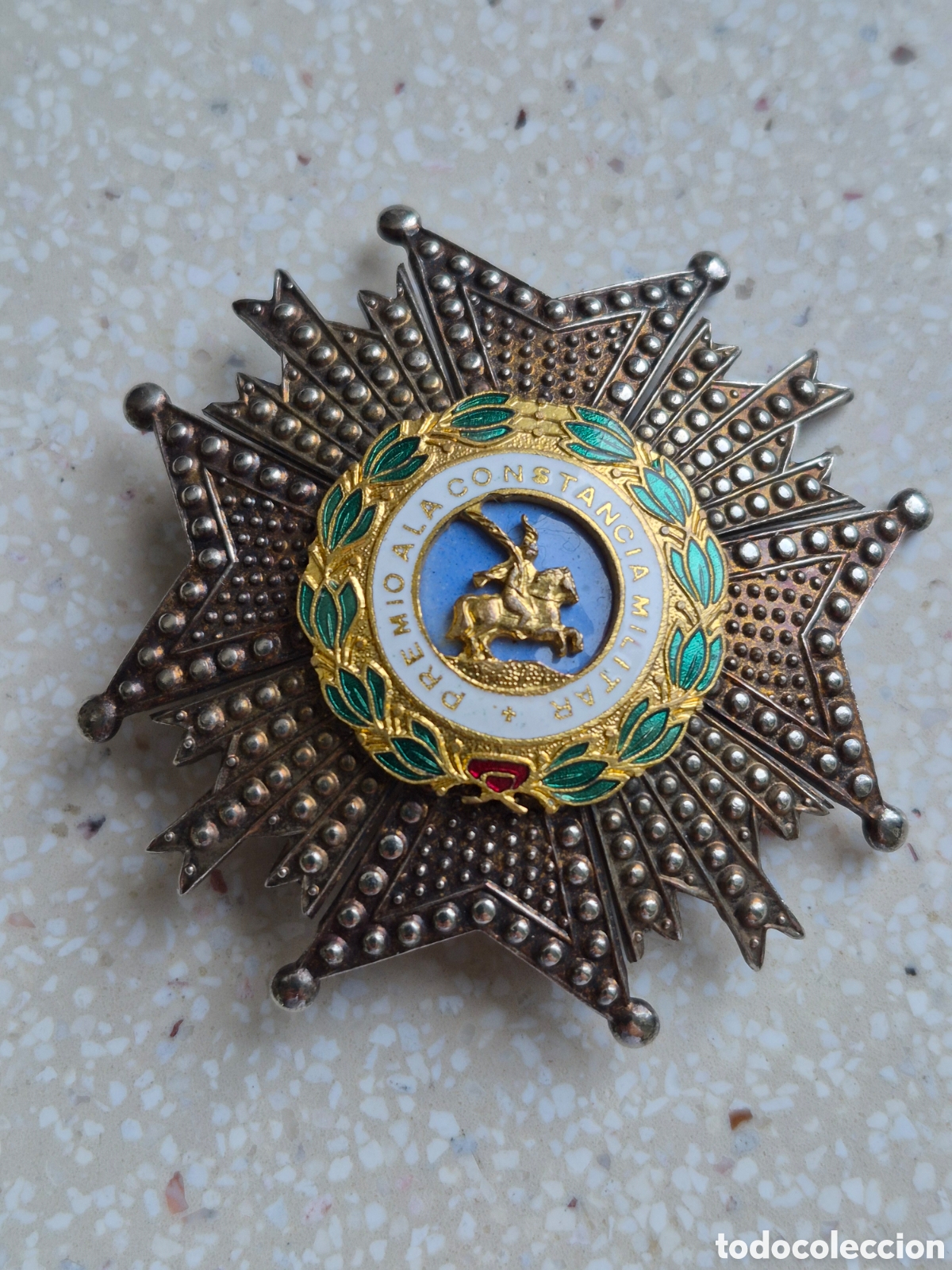 Militaria: Condecoraci&oacute;n - Placa Premio a la Constancia Militar - Cruz de San Hermenegildo - 7 cm. - 42 gr.