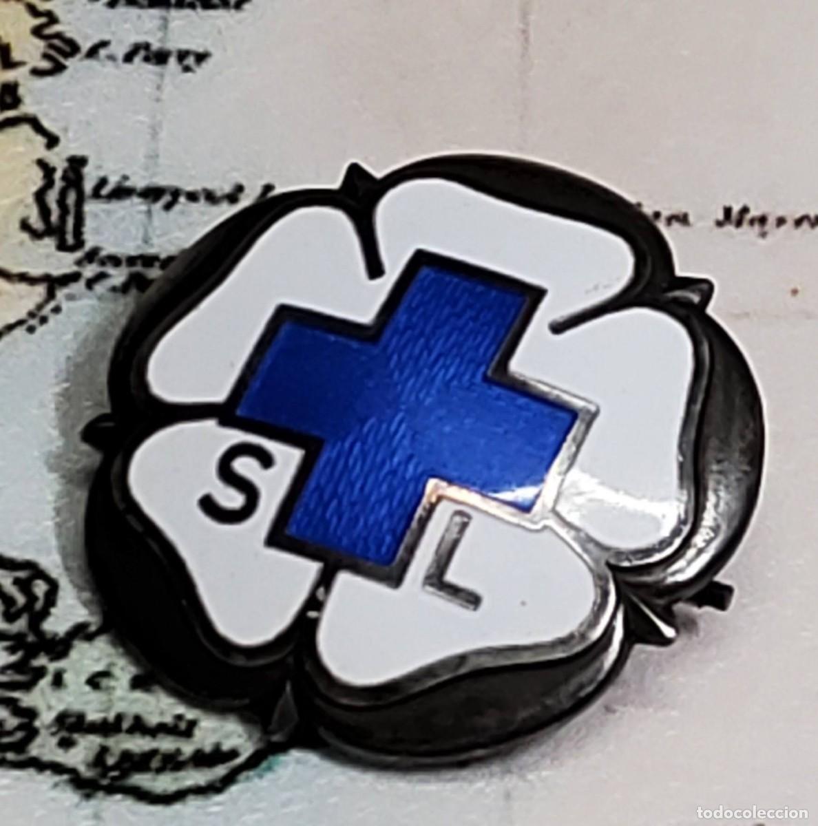 Militaria: INSIGNIA de PLATA de la ASOCIACI&Oacute;N de ENFERMERAS de Medicina de Finlandia SL 1965