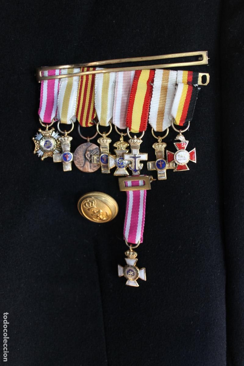 Militaria: PASADOR CON 9 MEDALLAS TRAJE ALFEREZ NAVIO