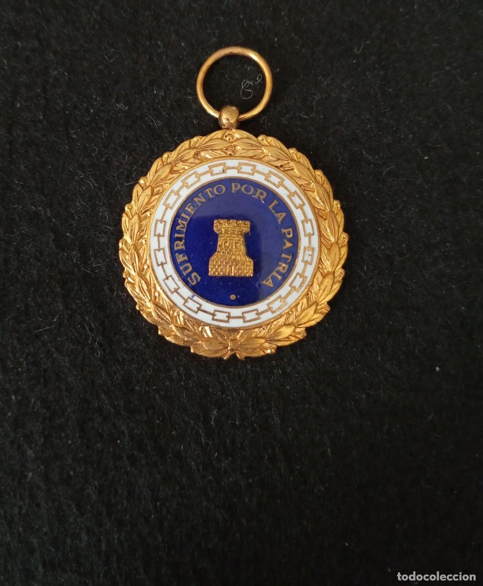 Militaria: Medalla Sufrimientos por la Patria. Guerra Civil.