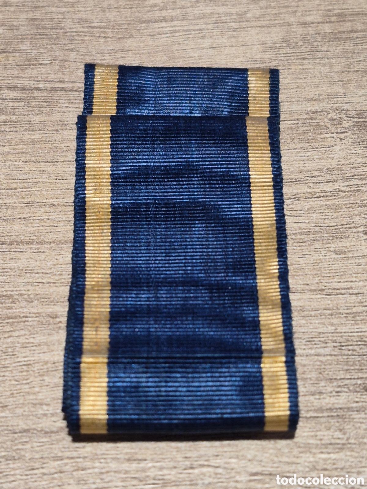 Militaria: Cinta Medalla Cruz Distinci&oacute;n Condado de Niebla - Guerra Independencia - 3,8 x 13 cm. - Original.