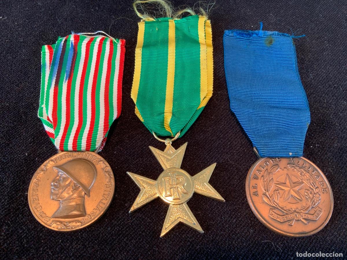 Militaria: Lote de 3 medallas militares italianas, al valor , cruz y por la unidad de Italia 1915 1918.