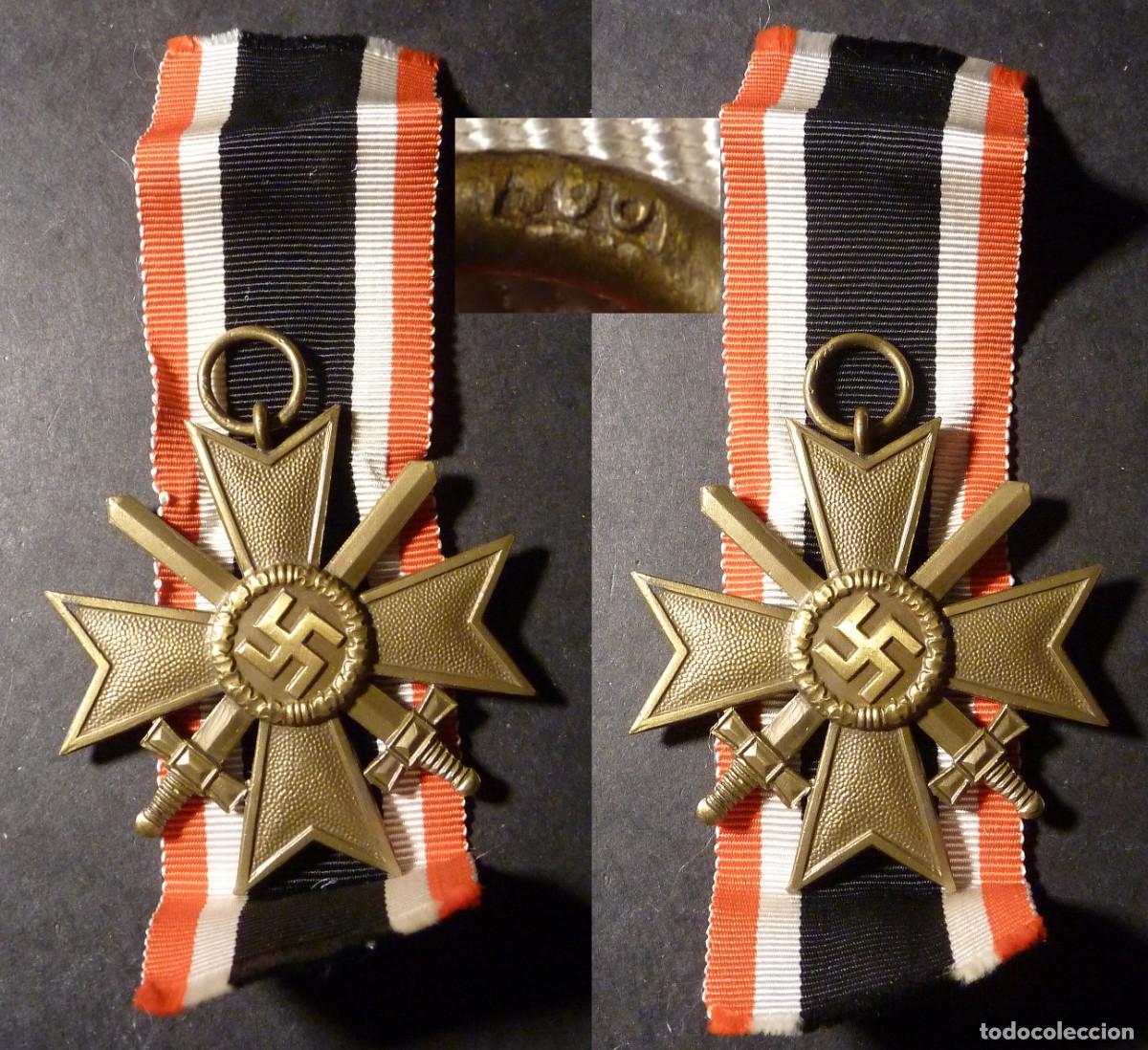 Militaria: Cruz al M&eacute;rito de Guerra de 2&ordf; Clase con Espadas KVK, firmado 100