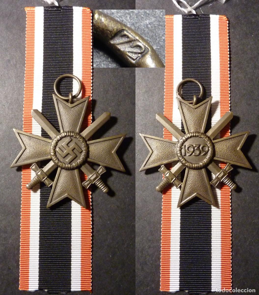 Militaria: Cruz al M&eacute;rito de Guerra de 2&ordf; Clase con Espadas KVK, firmado 72