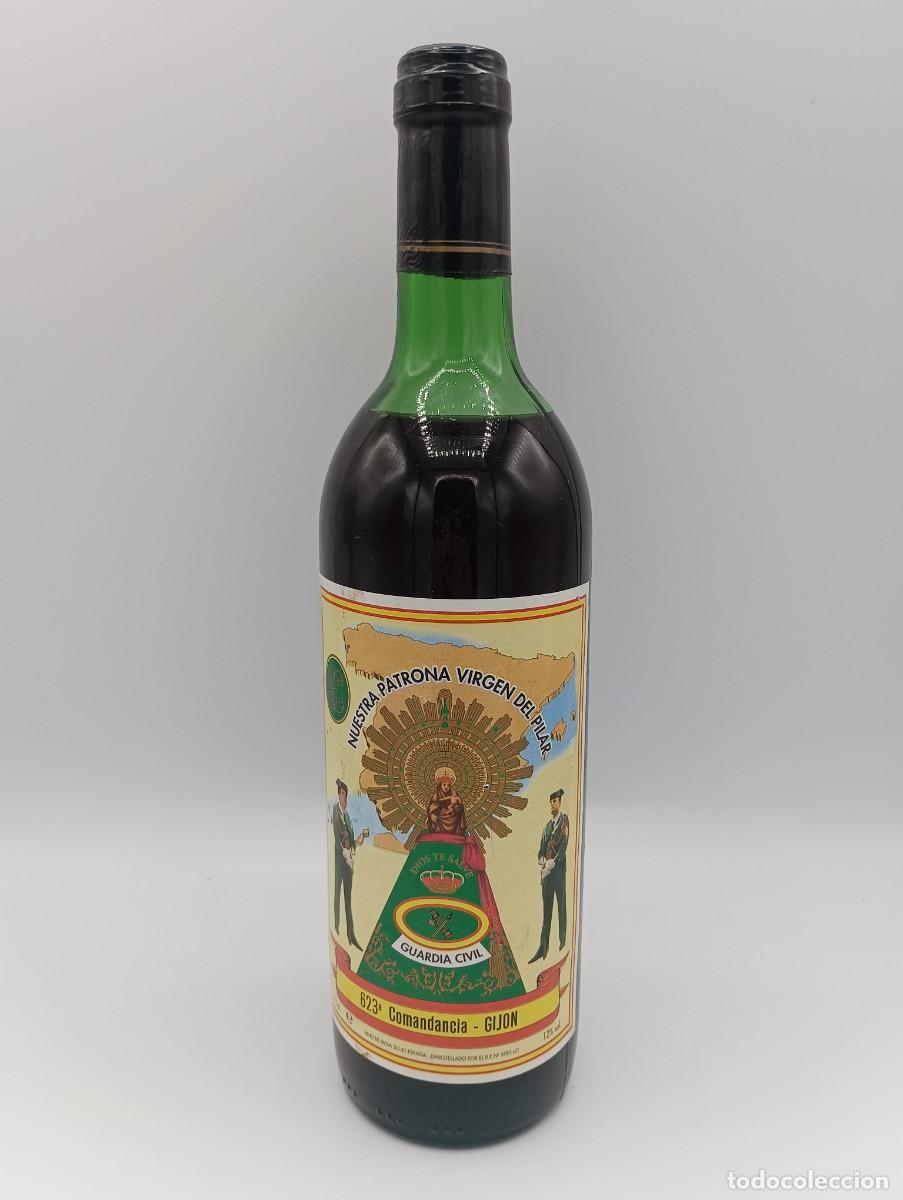 Militaria: Botella de vino, guardia civil, antigua.