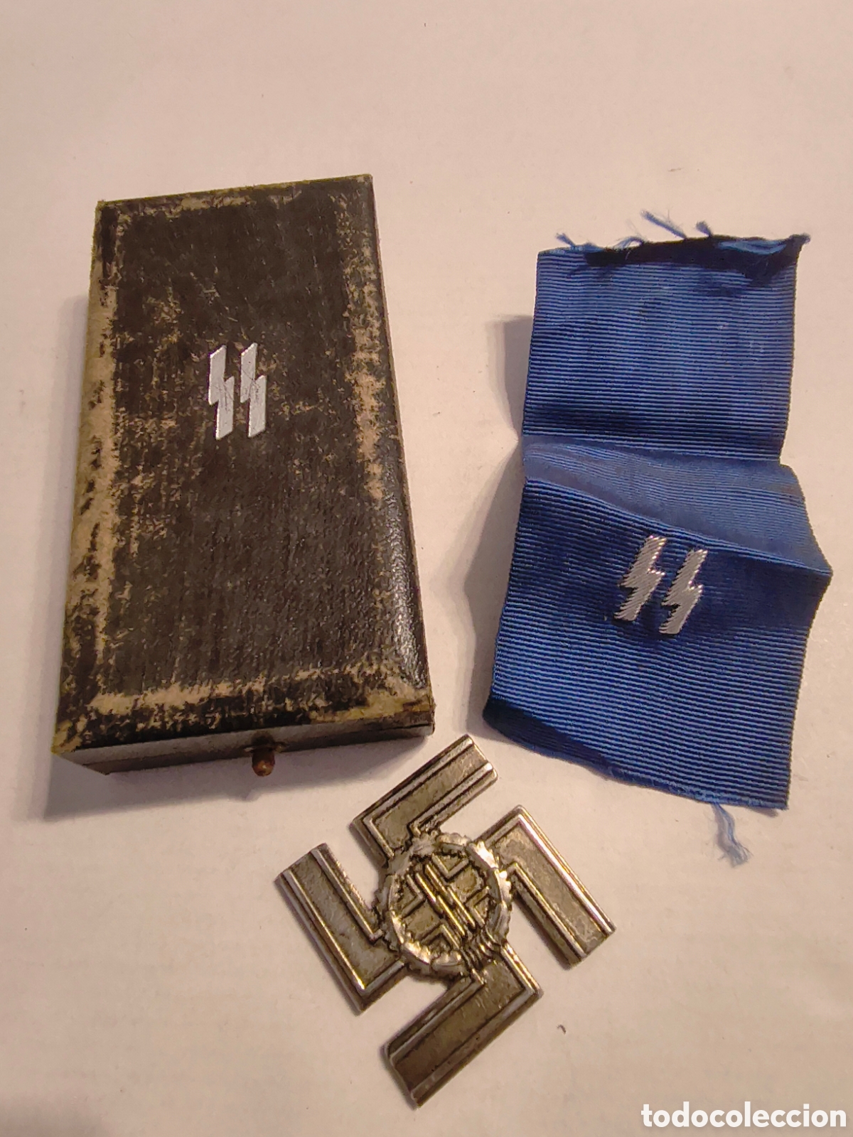 Militaria: Militaria III Reich Adolfo Hitler Medalla de 12 a&ntilde;os en estuche de las SS