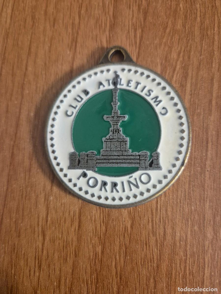 Militaria: MEDALLA CLUB ATLELETISMO PORRI&Ntilde;O.