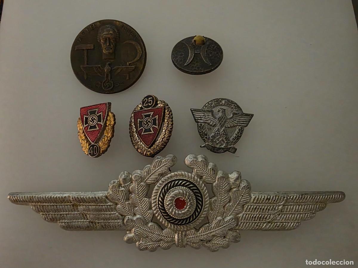 Militaria: Lote insignias originales Alemania Nazi / Tercer Reich IIWW &ndash; Luftwaffe, HJ y eventos