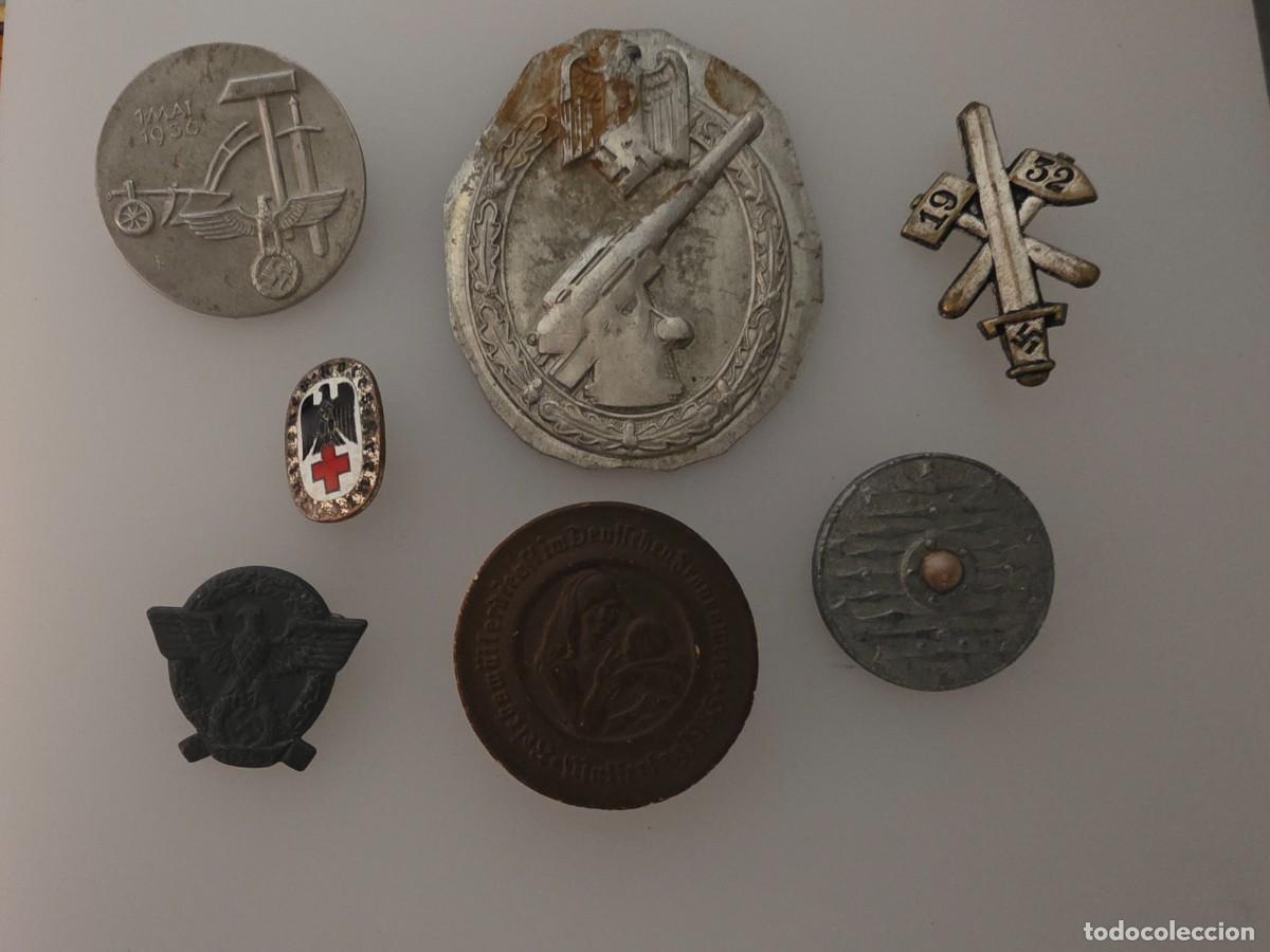 Militaria: Lote insignias originales Alemania Nazi / Tercer Reich IIWW &ndash; DRK, Luftwaffe, RAD y eventos