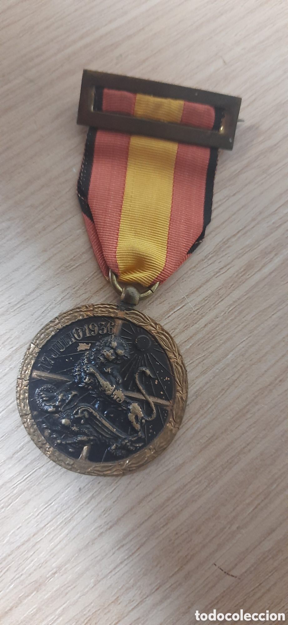 Militaria: medalla de la campa&ntilde;a guerra civil