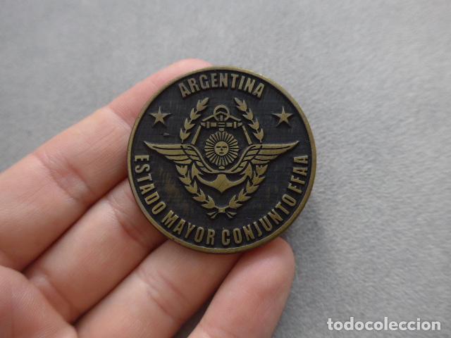 Militaria: Medalla original de Estudios estrategicos entre Espa&ntilde;a y Argentina, embajada espa&ntilde;ola, CESEDEN.