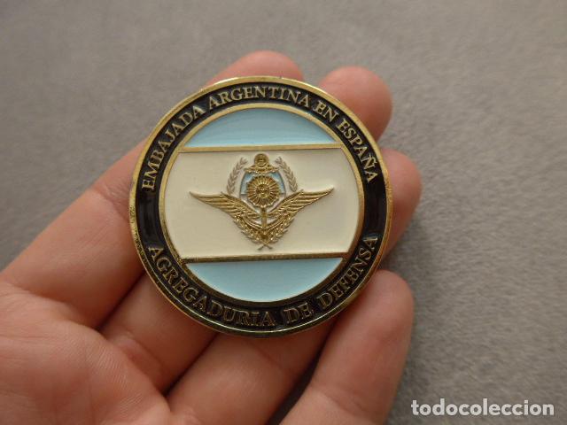 Militaria: Medalla original de Agregaduria de defensa de Argentina en Espa&ntilde;a, embajada espa&ntilde;ola, CESEDEN.