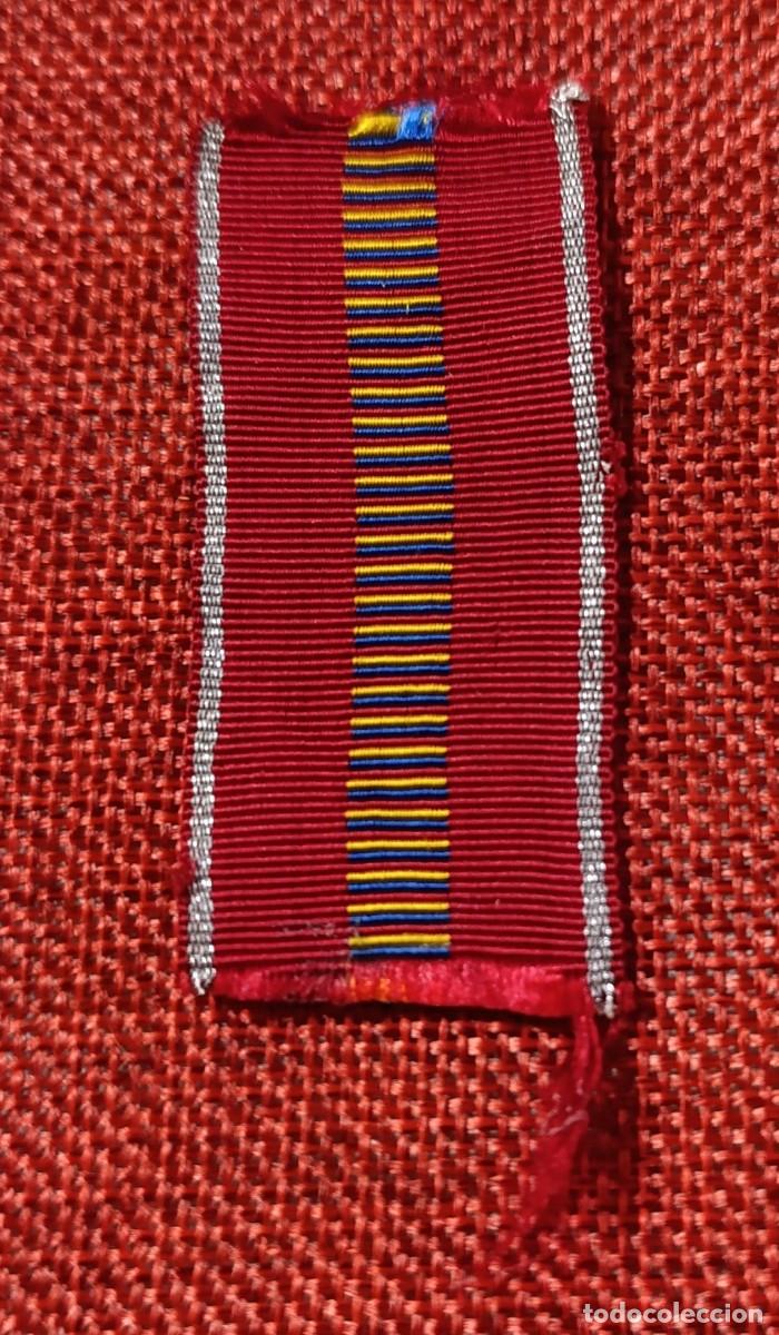 Militaria: Cinta original Medalla alemana/rumana de la Segunda Guerra Mundial contra el Comunismo Barbaroja
