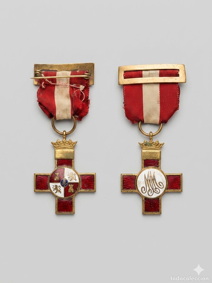Militaria: Medalla M&eacute;rito Militar Rojo modelo corona Fija
