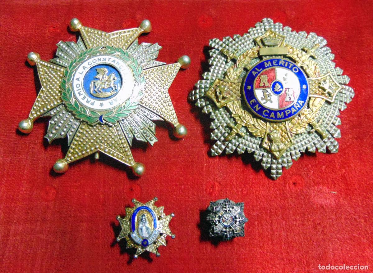 Militaria: LOTE MILITAR DOS PLACAS DE PECHO Y DOS MINIATURAS DE OJAL O SOLAPA VER FOTOS