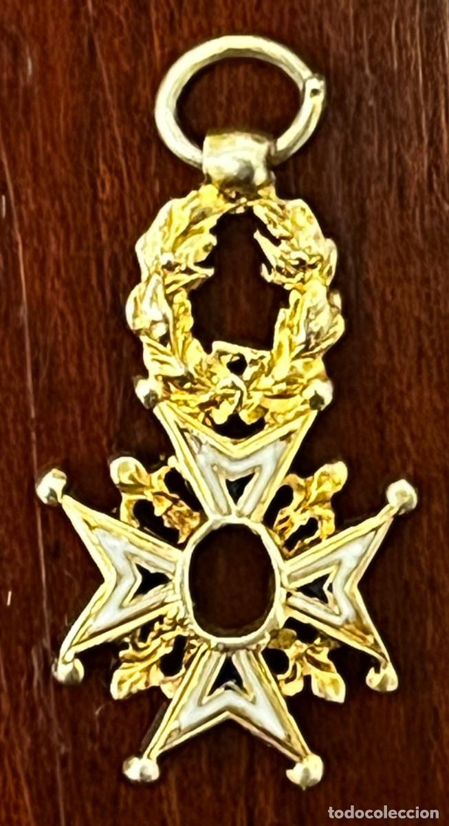 Militaria: Miniatura antigua Orden de Carlos III en plata esmaltada, incompleta