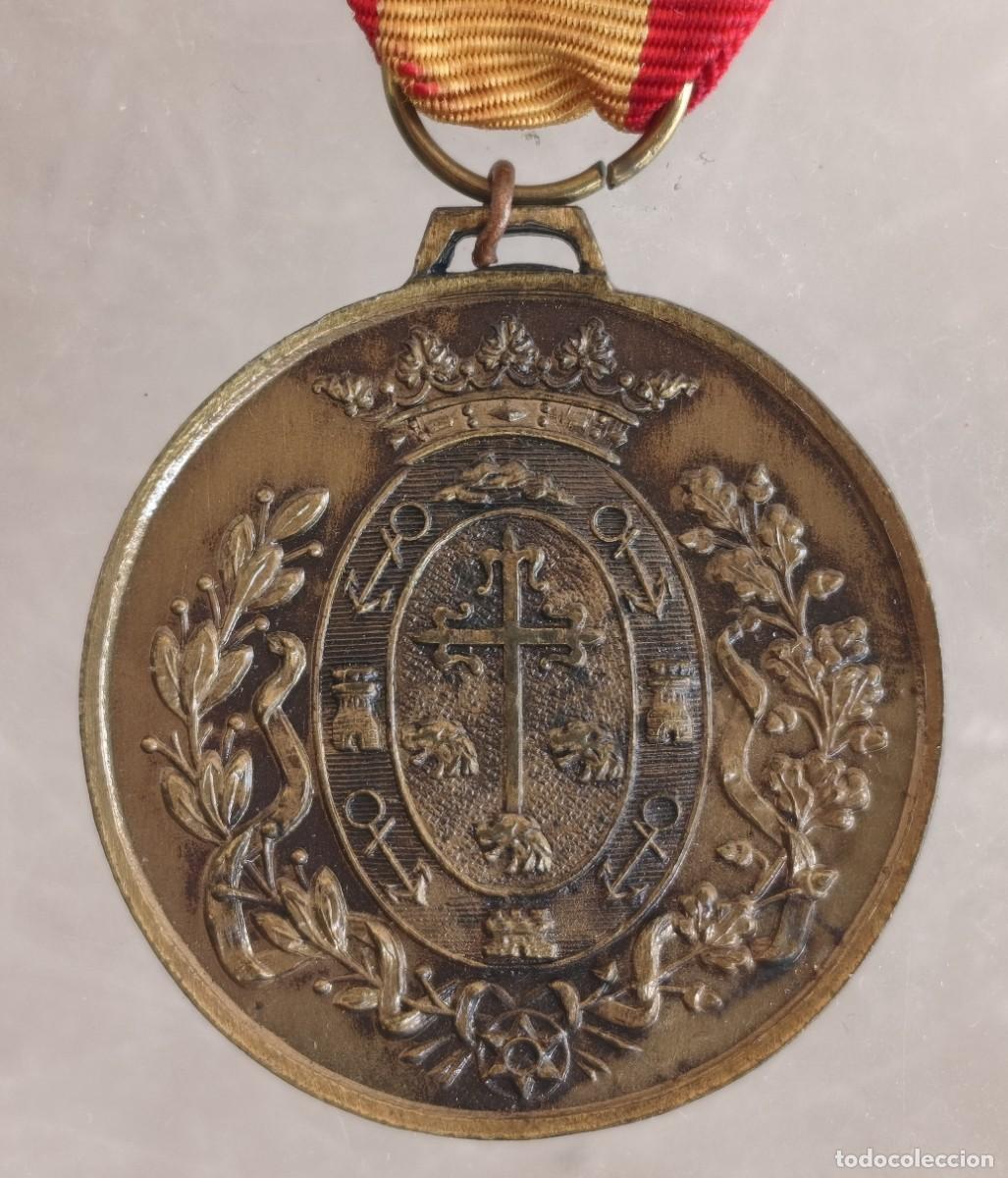 Militaria: Medalla Conmemorativa. La Ciudad de Santa Cruz de Tenerife a sus Voluntarios del 18 de Julio de 1936