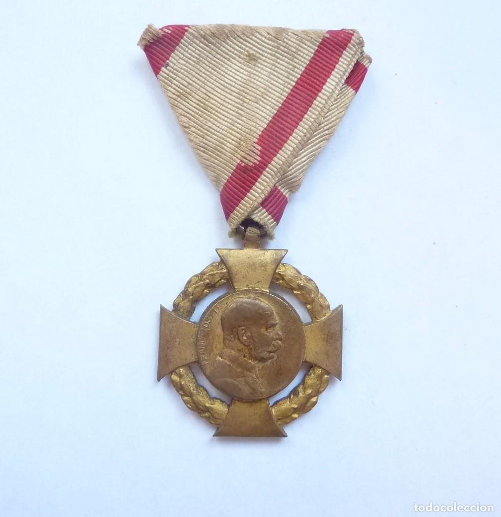 Militaria: Austria - Hungr&iacute;a: Medalla del jubileo 1908. 60 Aniversario Emperador austroh&uacute;ngaro Francisco Jos&eacute;.