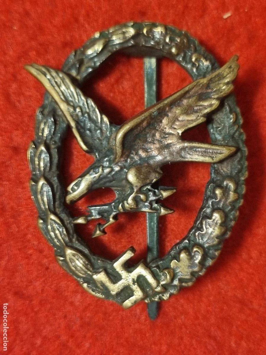 Militaria: MEDALLA CONDECORACION NAZI ALEMANIA OPERADOR DE RADIO Y ARTILLERO AEREO POSIBLE REPRODUCCION KV1