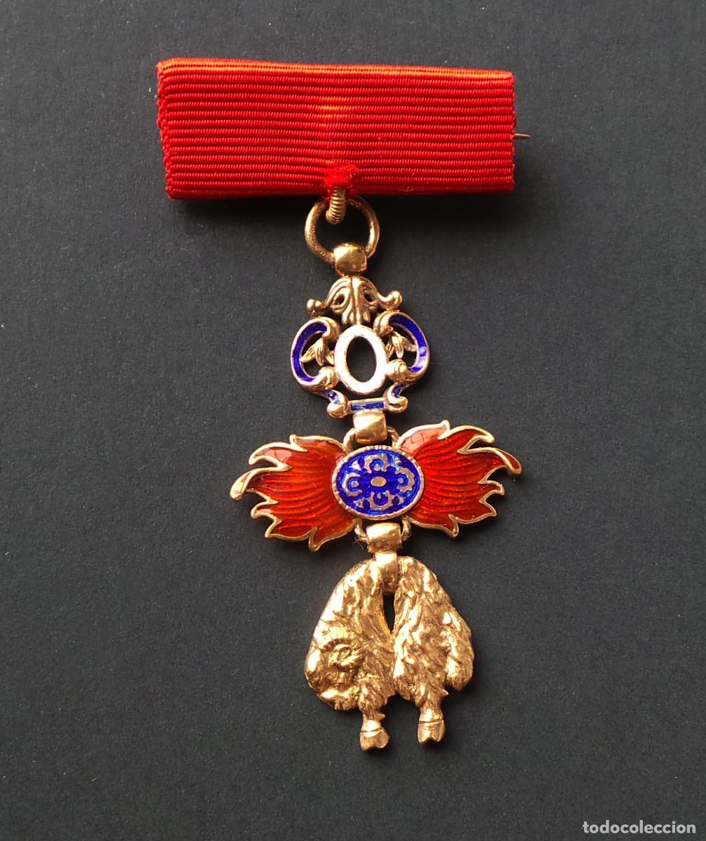 Militaria: ORDEN DEL TOIS&Oacute;N DE ORO. MODELO PARA SOLAPA. CHAQUETA DE GALA.