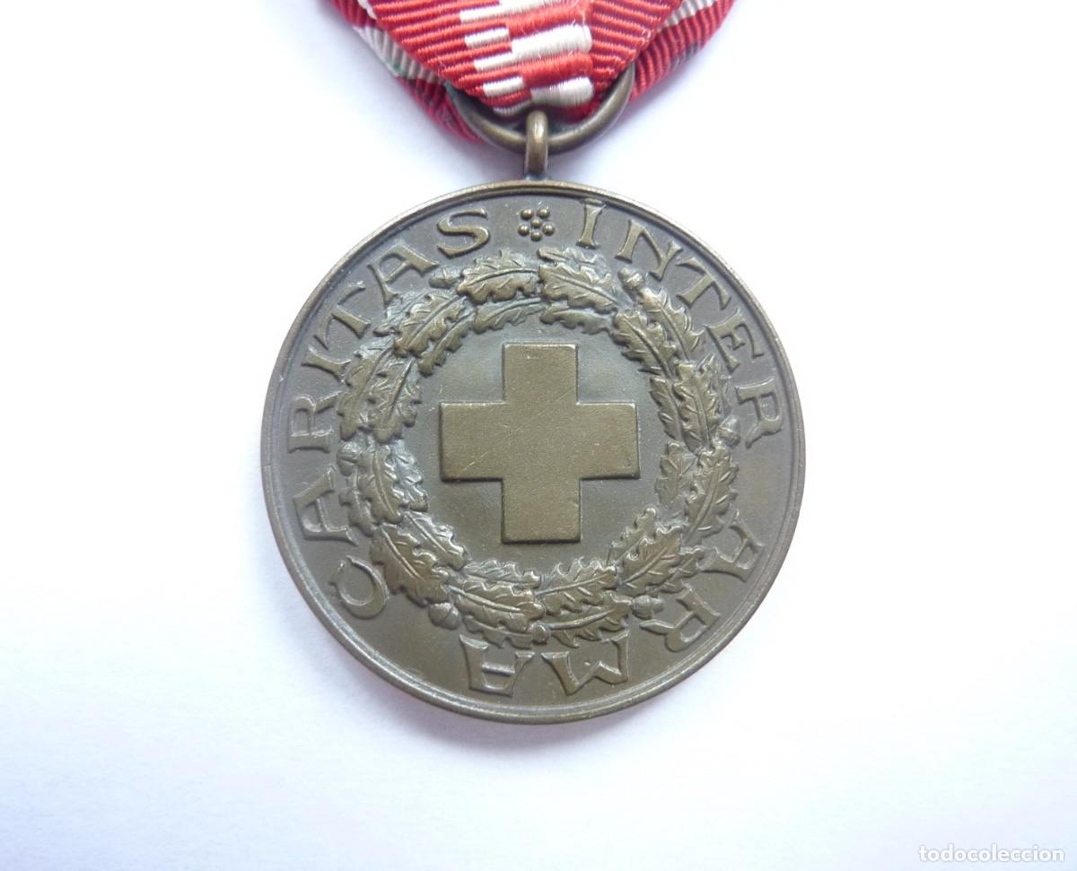 Militaria: Finlandia: Medalla del m&eacute;rito de la Cruz Roja Finlandesa
