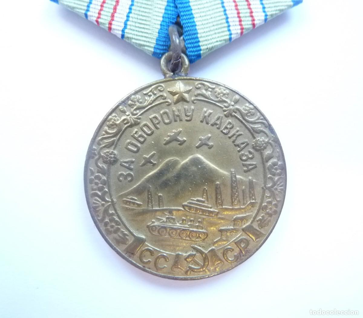 Militaria: Rusia - URSS: Medalla Sovi&eacute;tica por la defensa del C&aacute;ucaso. Segunda Guerra Mundial.