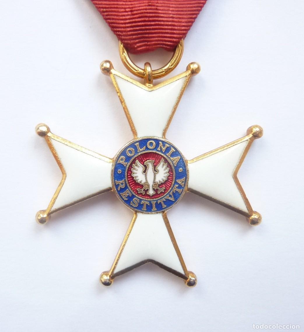 Militaria: Cruz de caballero de la Orden Polonia Restituta - Medalla &eacute;poca socialista (Post 1944)