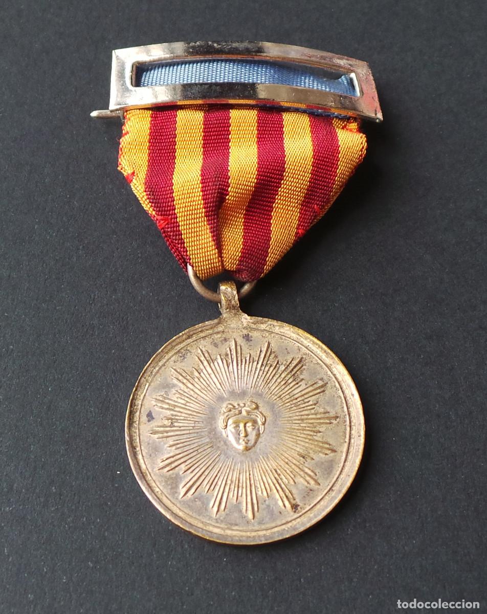 Militaria: SOCIEDAD FILANTR&Oacute;PICA DE VOLUNTARIOS VETERANOS DE LA LIBERTAD DE VALENCIA.