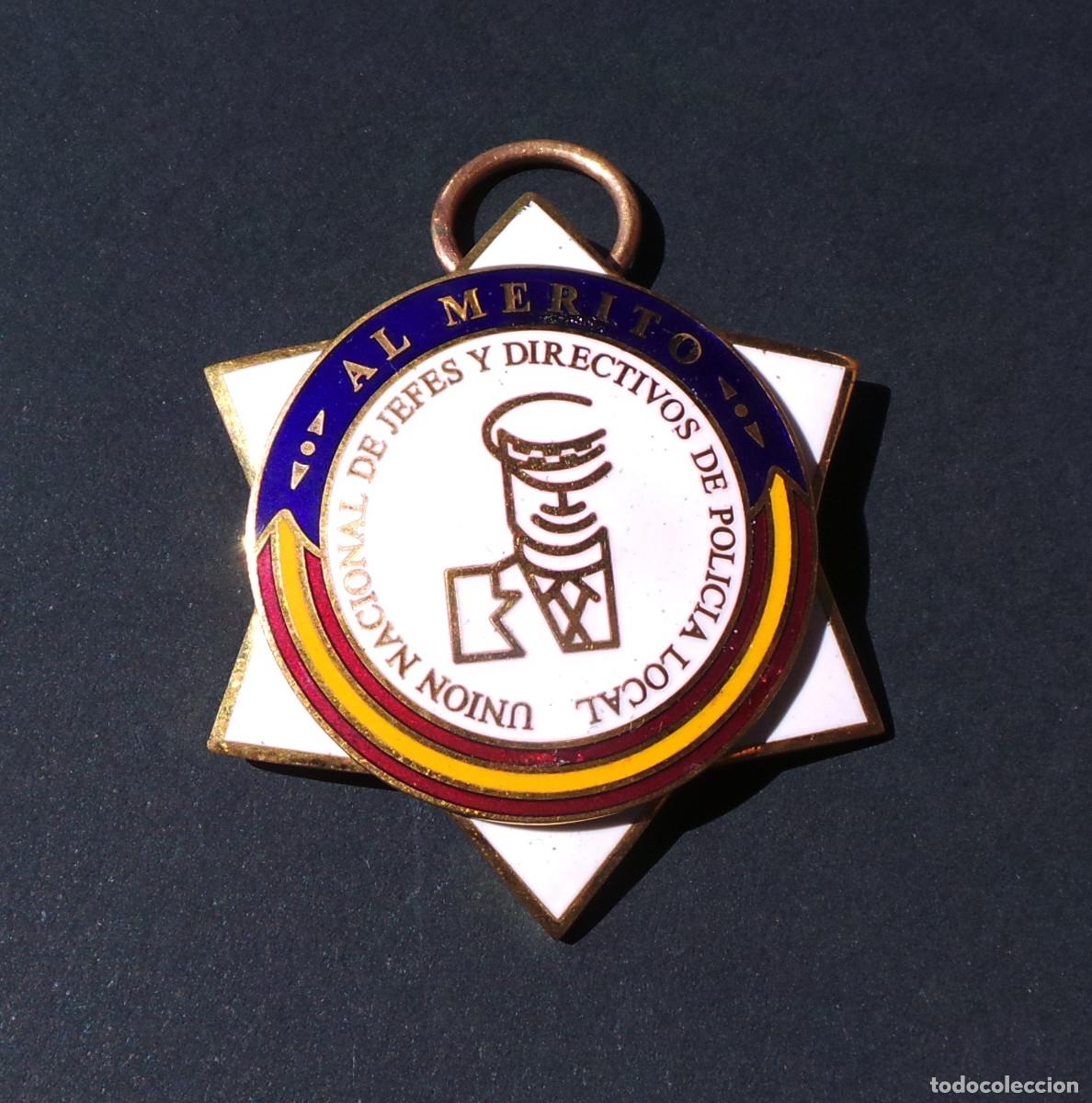Militaria: MEDALLA, MANDO INTERMEDIO Y JEFATURA DE LAS POLIC&Iacute;AS LOCALES. COMUNIDAD DE MADRID (UNIJEPOL-CAM).