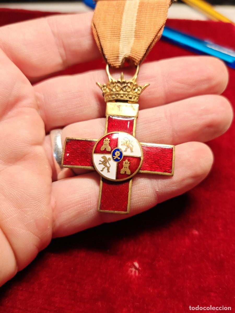 Militaria: Antigua medalla condecoraci&oacute;n Cruz m&eacute;rito militar distintivo rojo
