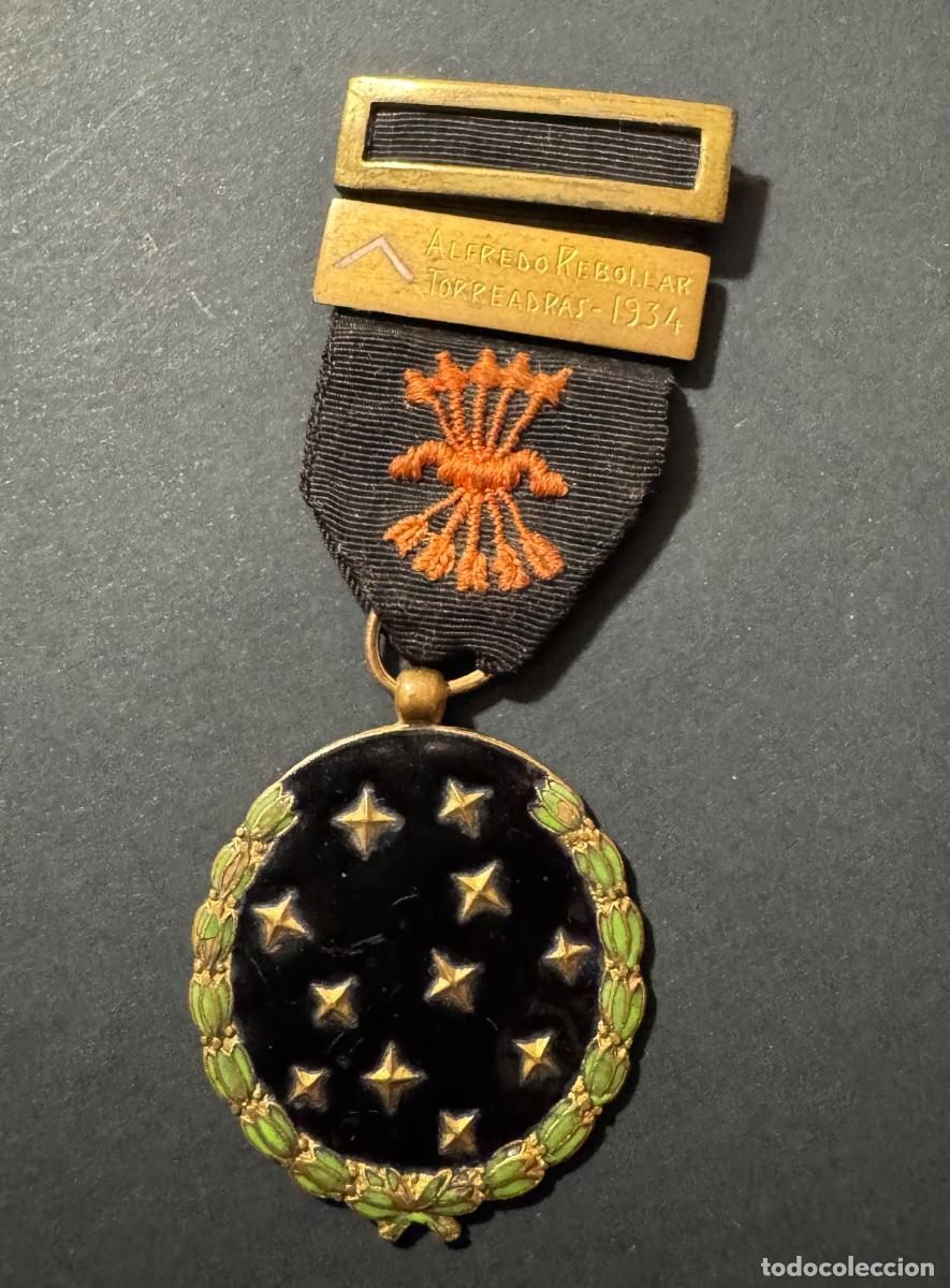 Militaria: MEDALLA DE LA VIEJA GUARDIA.- CA&Iacute;DOS FALANGE. 1934. Exp. 84