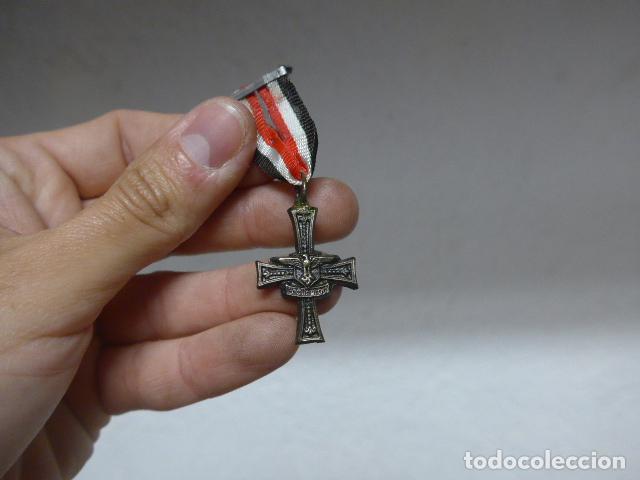 Militaria: Antigua medalla alemana conmemorativa de la Batalla de Stalingrado. II Guerra Mundial, Alemania