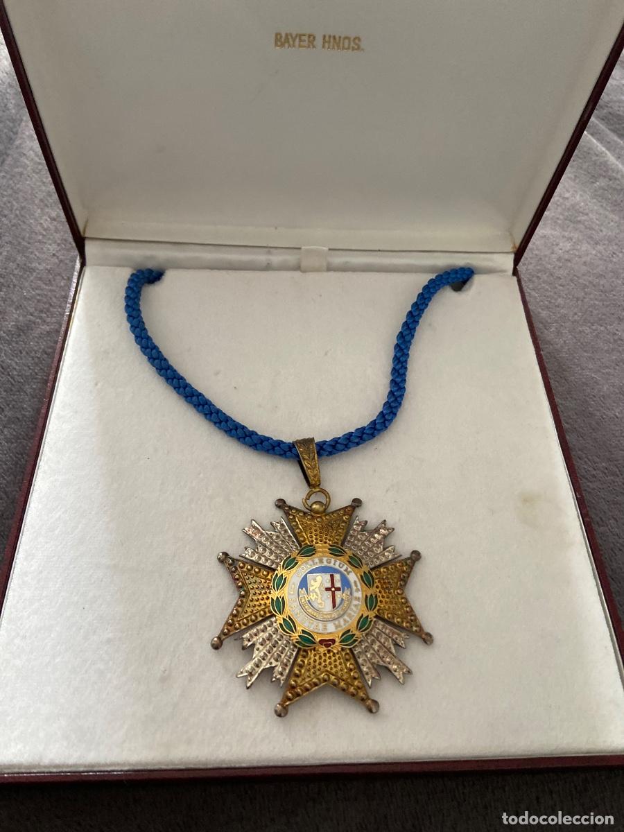 Militaria: Medalla a examinar . - Foto 1
