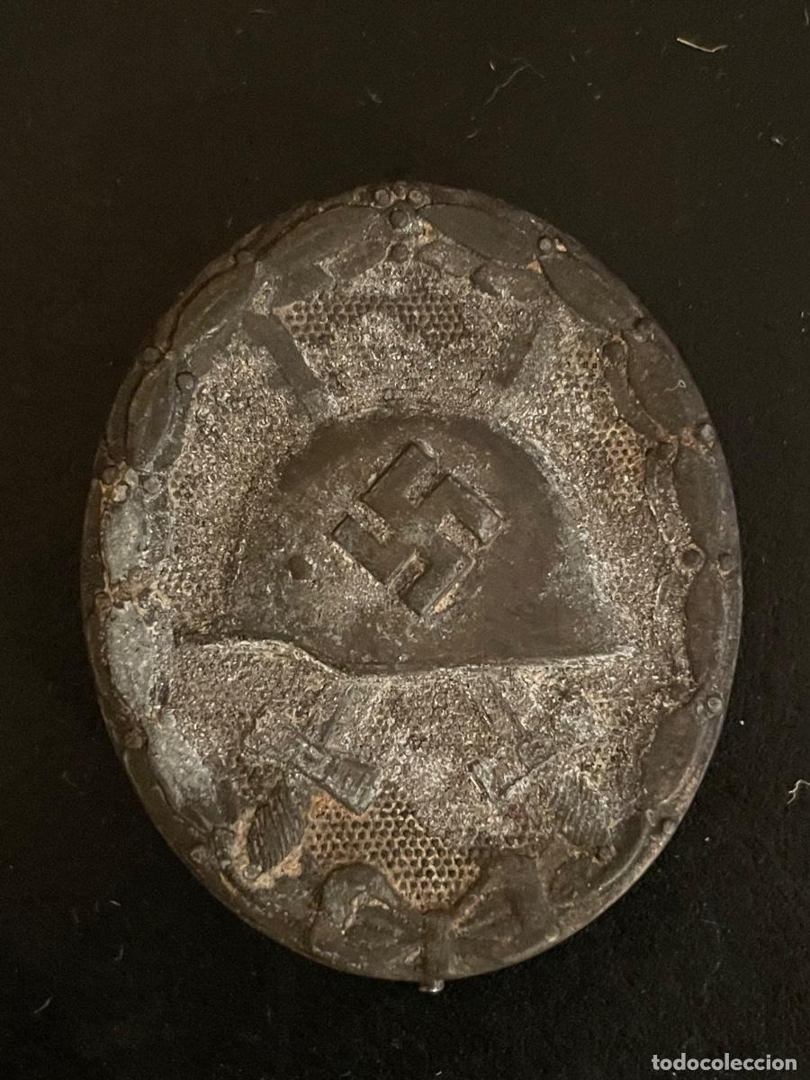 Militaria: PLACA DE HERIDO EN PLATA