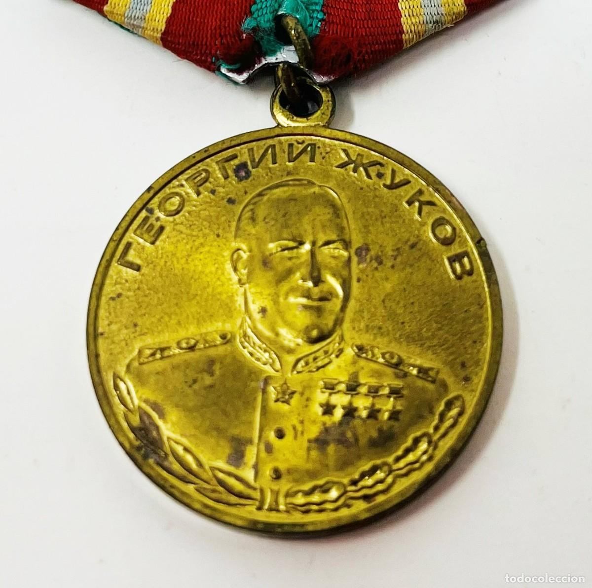 Militaria: Medalla de Zh&uacute;kov Mariscal de la URSS Rusia Original 1896-1996