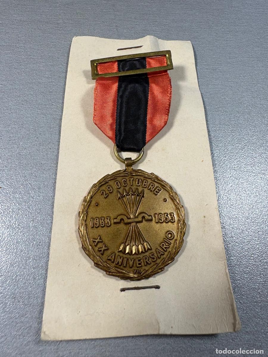 Militaria: Medalla de falange 20 aniversario