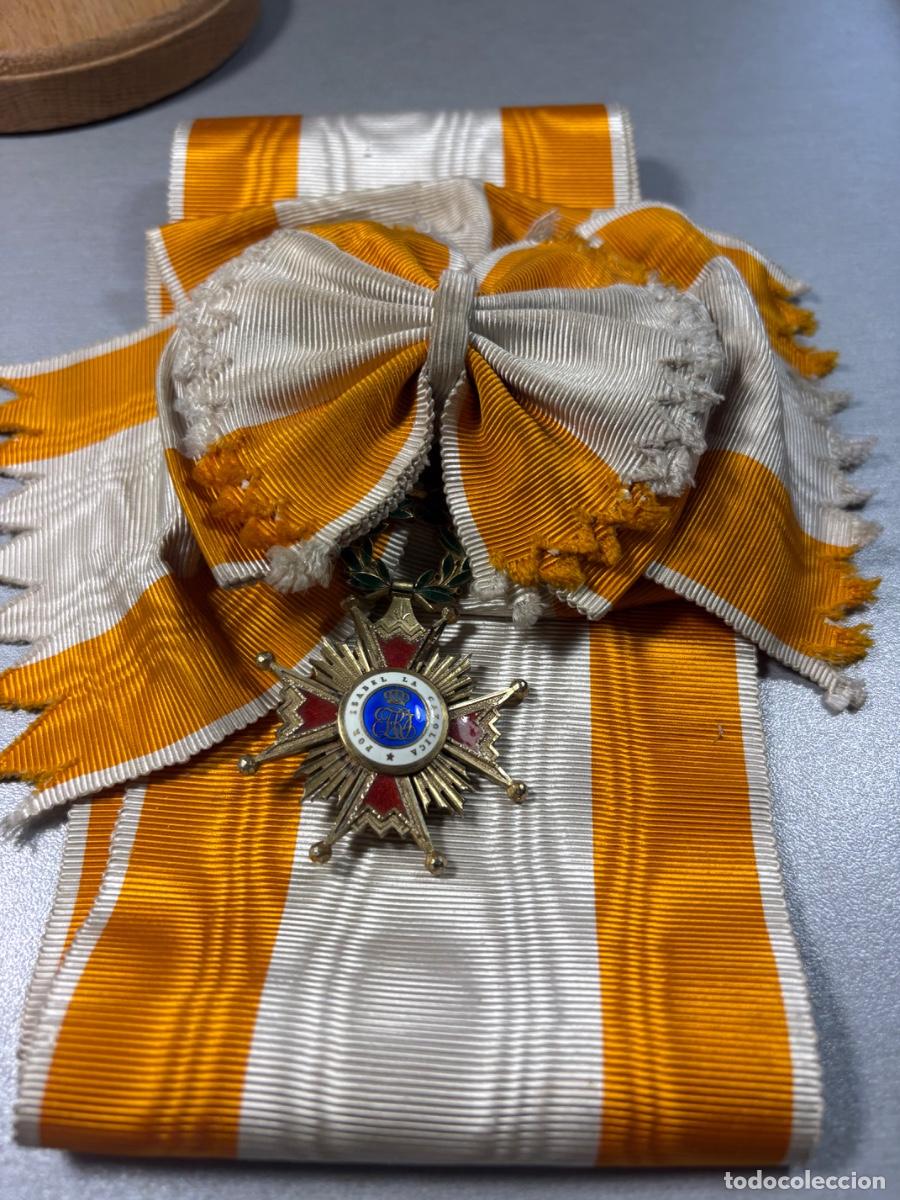 Militaria: Banda de la orden de Isabel la Cat&oacute;lica